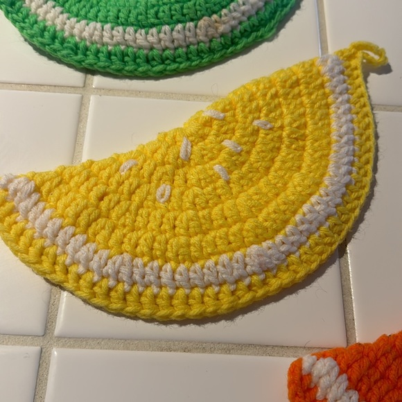 Vintage Handmade Crochet Fruit Pot Holders - Picture 4 of 6
